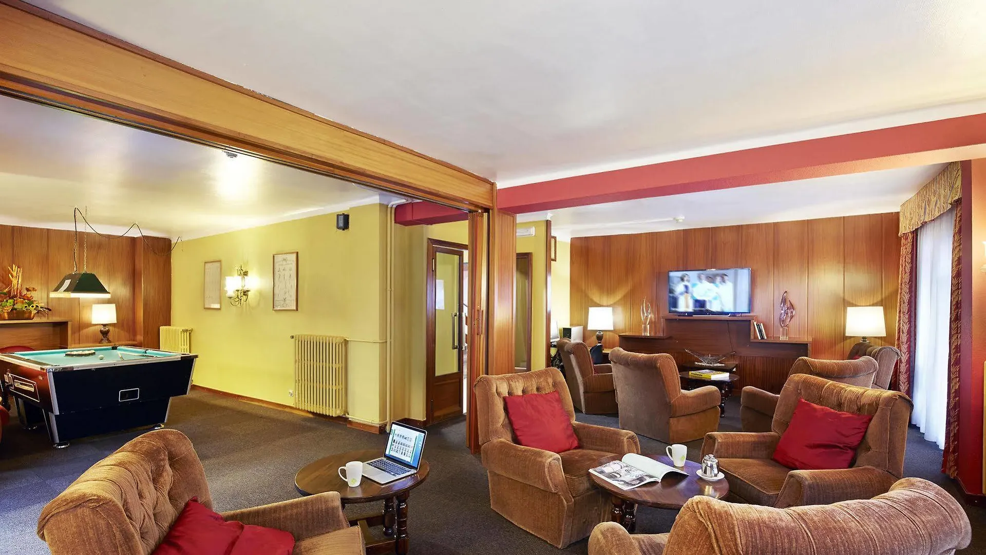 Hotel Univers Encamp 3*,  Andorra